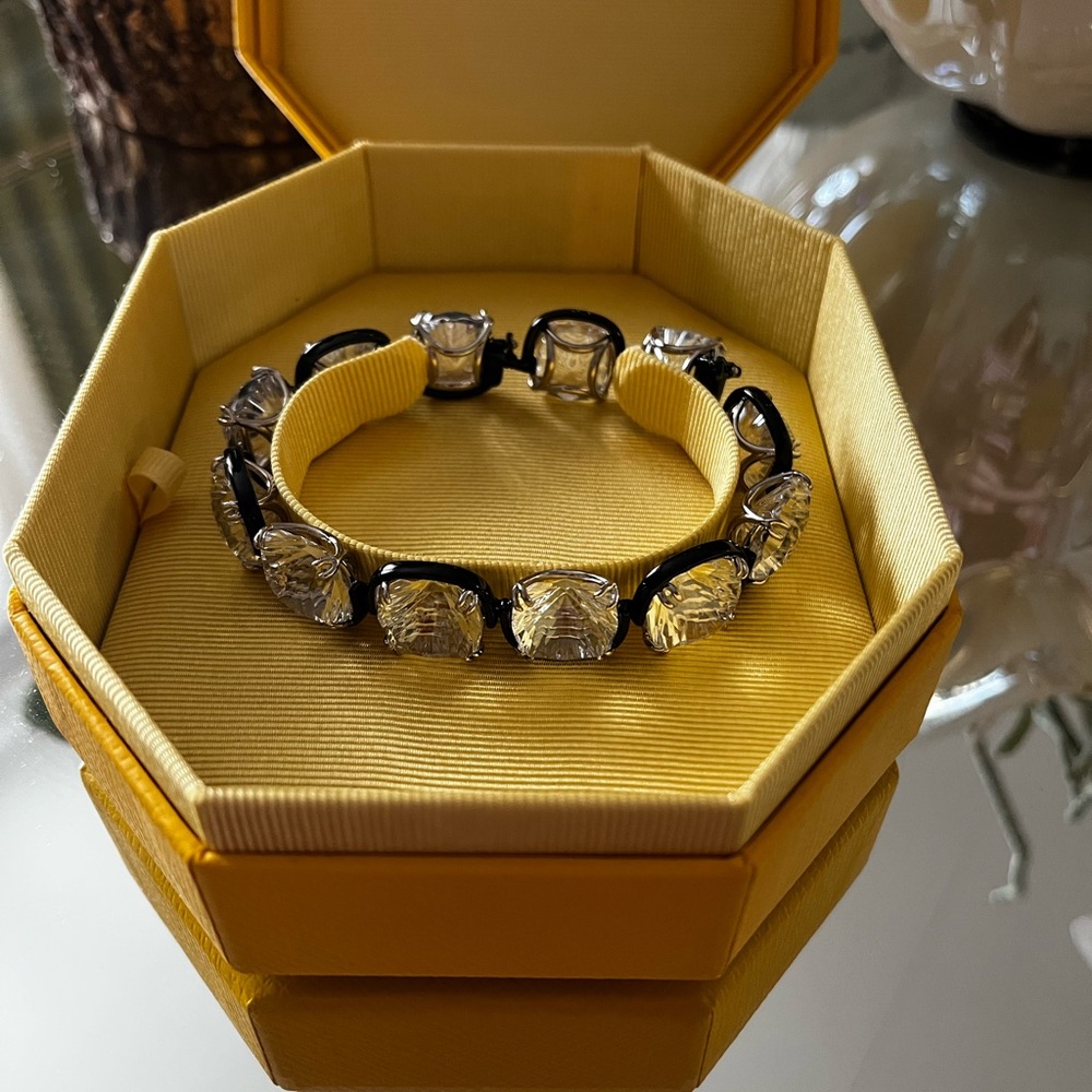 ✨Swarovski Crystal Bracelet Cuff✨